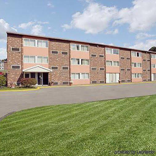 Motel 6-New Stanton, Pa Zewnętrze zdjęcie