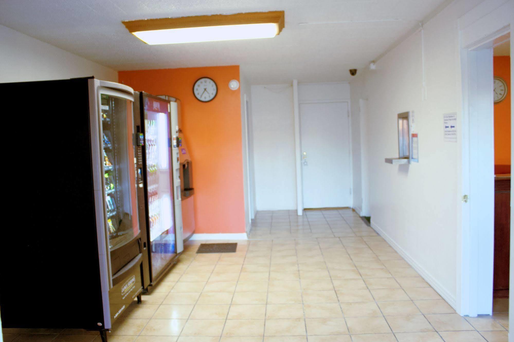 Motel 6-New Stanton, Pa Zewnętrze zdjęcie
