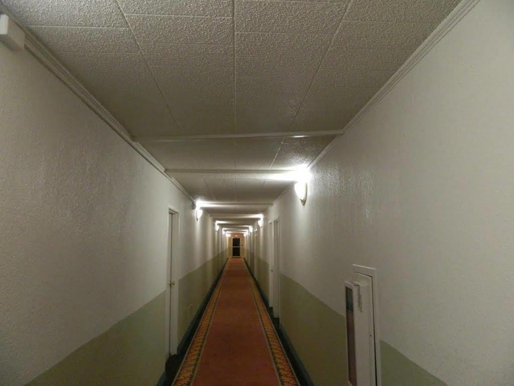 Motel 6-New Stanton, Pa Zewnętrze zdjęcie