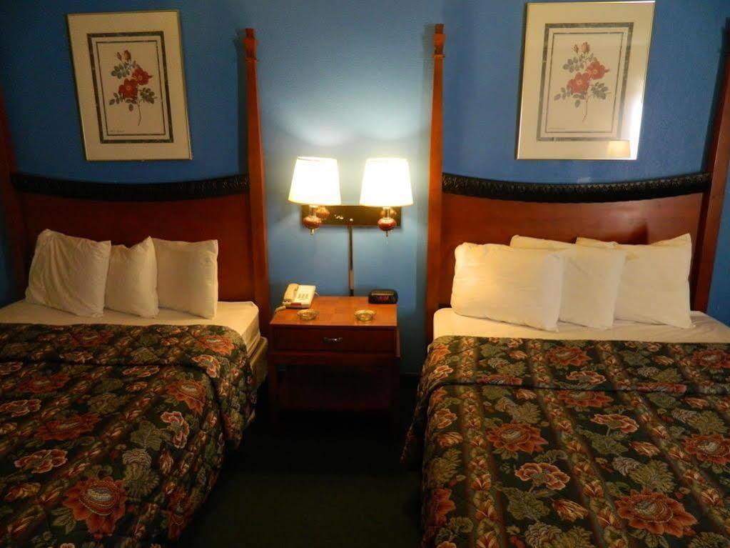 Motel 6-New Stanton, Pa Zewnętrze zdjęcie